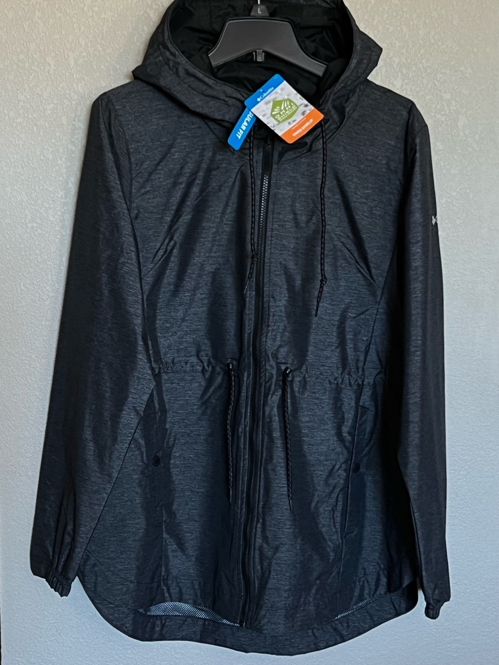 Columbia Women's Black Hooded windbreaker Jacket